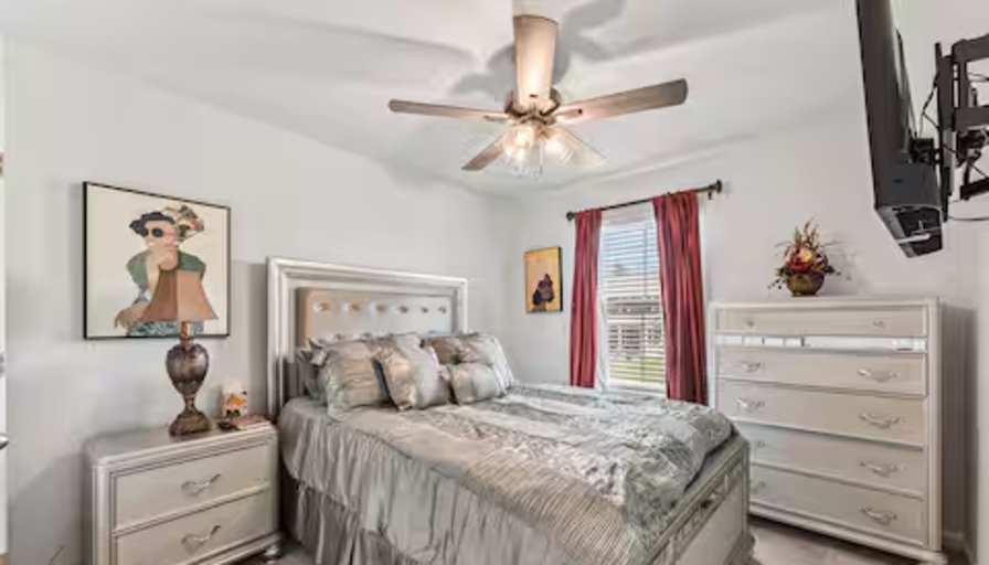 Tarik's room