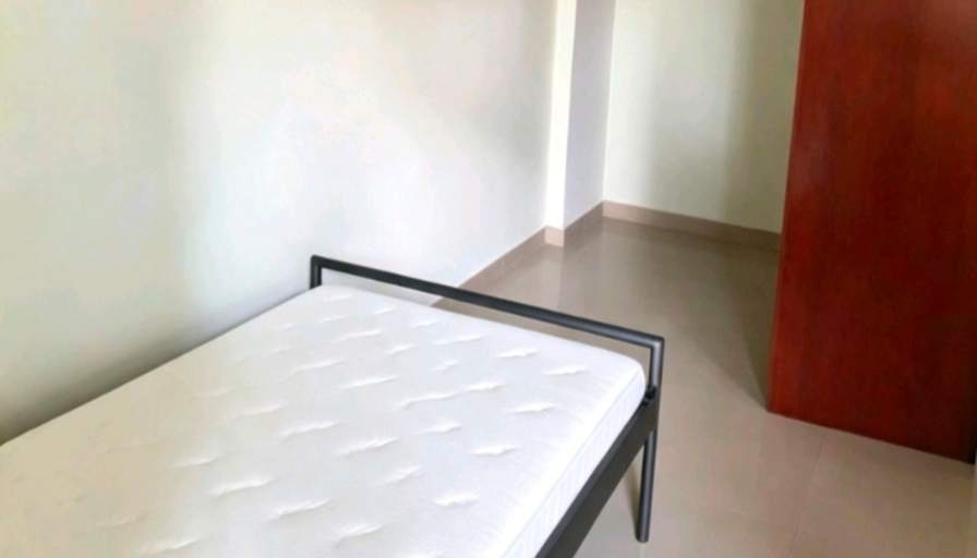 Ros's room