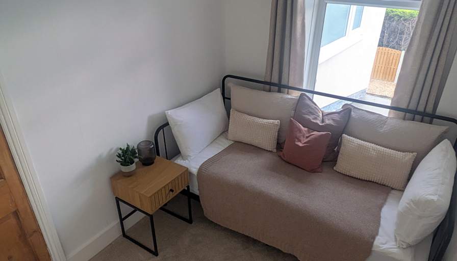 Greg's room