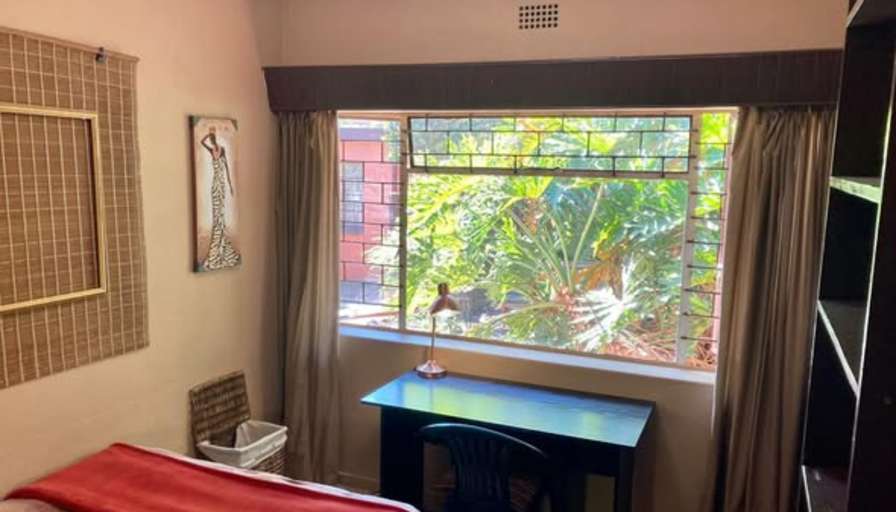 Jos Michele Milne's room