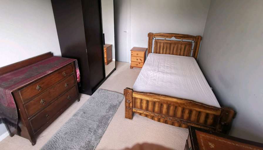 Ravel's room