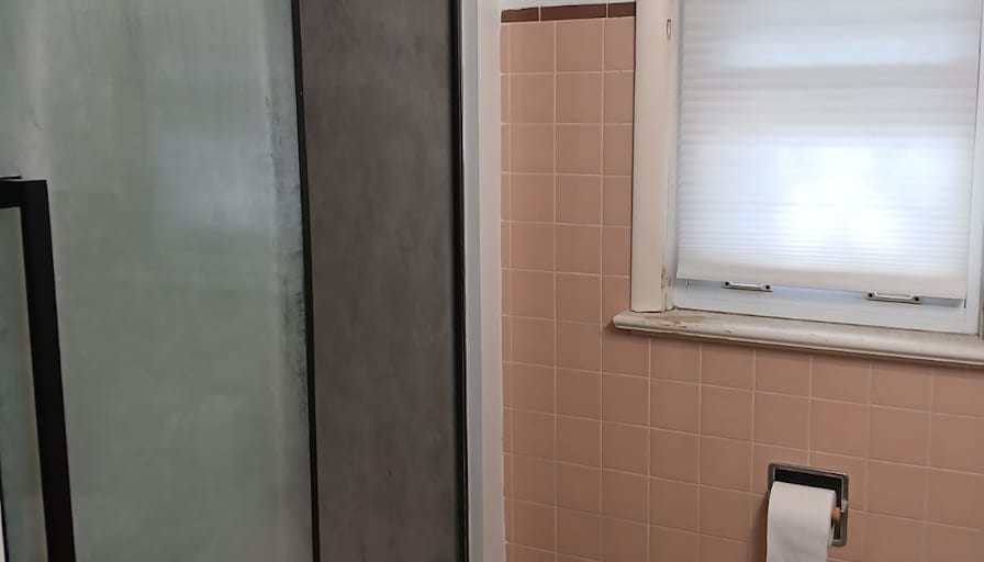 Andrew Hwang's room