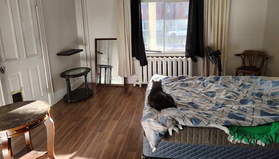 Darrell's room