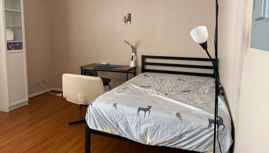 Emily Lin's room