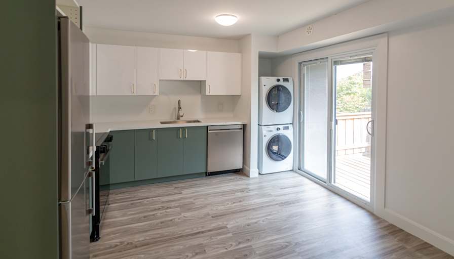 Linda Astafanos's room