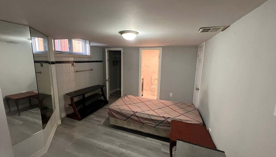 KEVIN's room