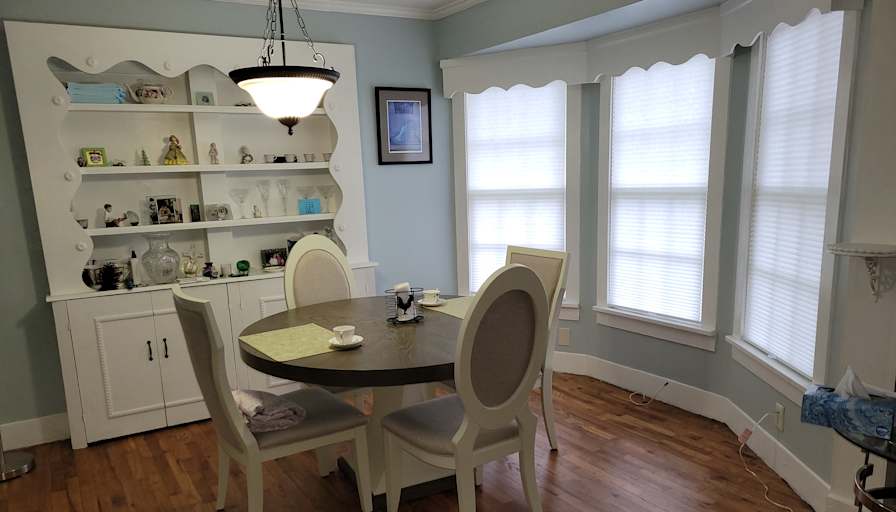 Cindy's room