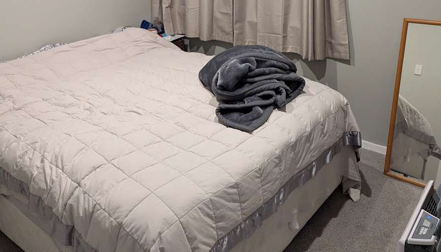 Ben Hard's room