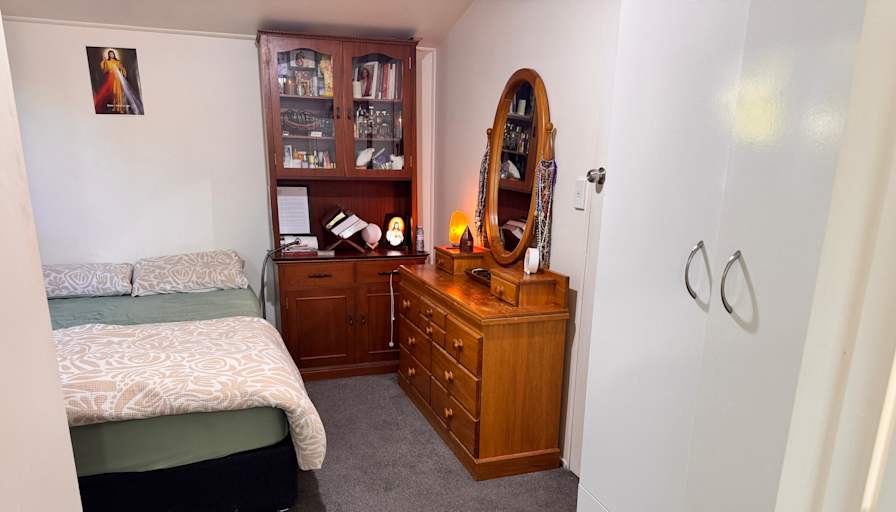Roy Abraham's room