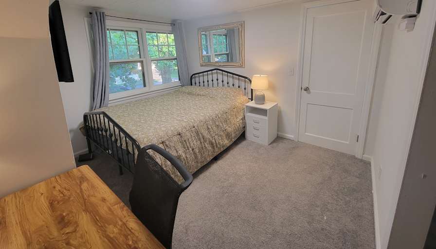 Cassandra and Etienne's room