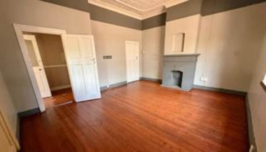 Tshikani's room
