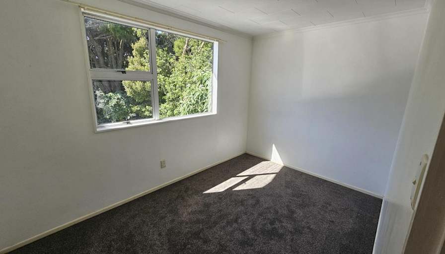 Sez's room