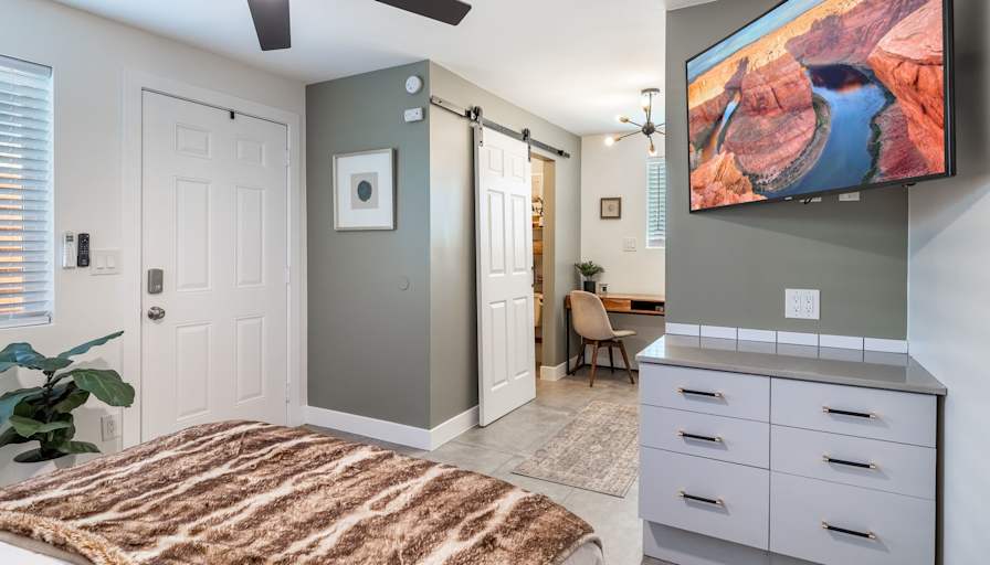 Lou Lou's room
