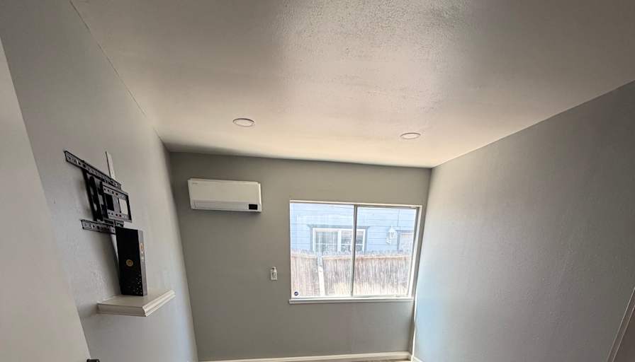 Elliott's room