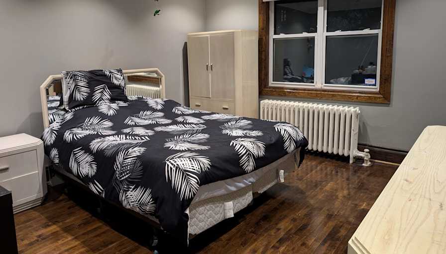 Lindy Johnston's room