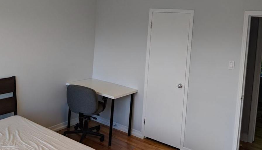 Jennie's room