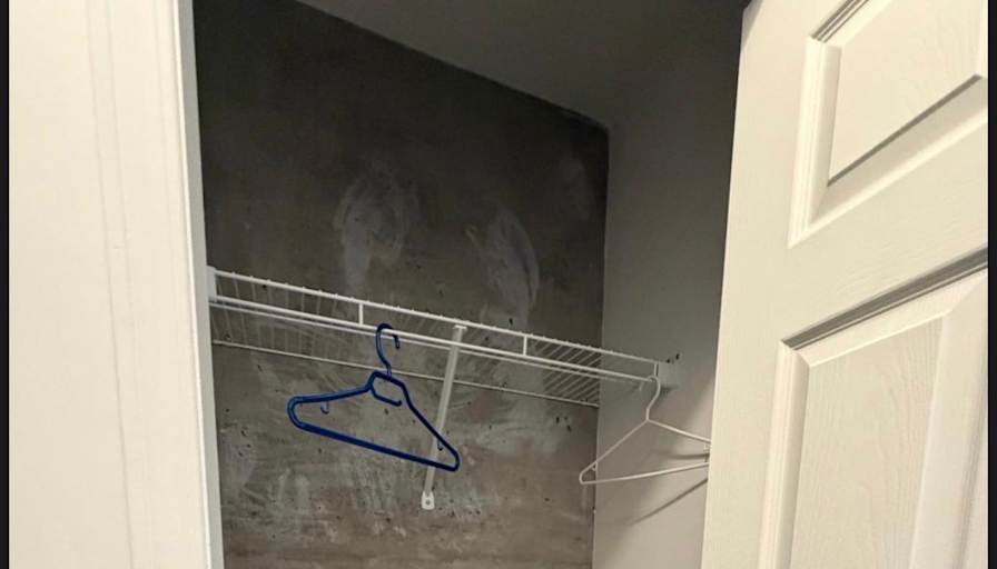 Ali's room