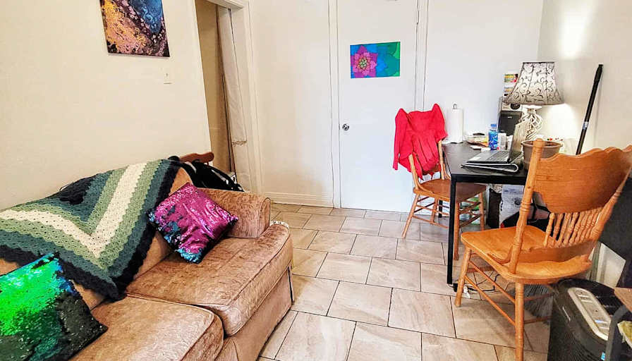 Sara's room