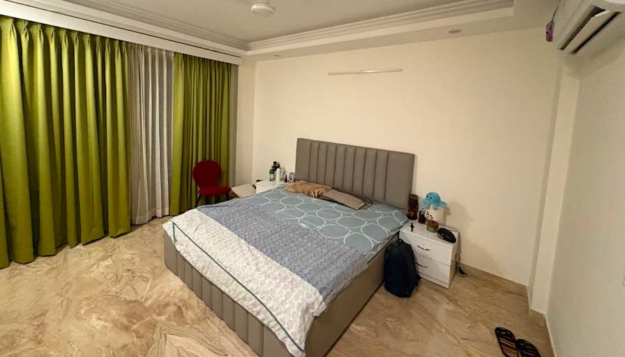 Manoj Kumar reddy Dinne's room