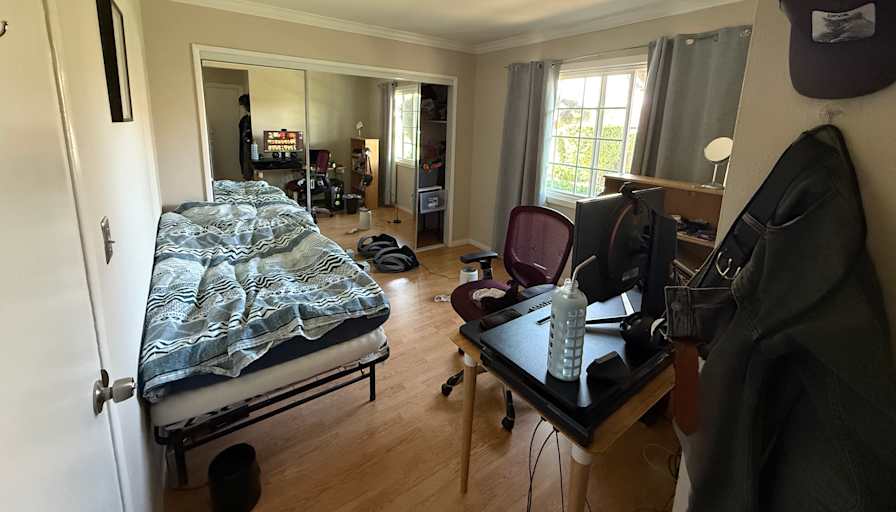 Kam's room
