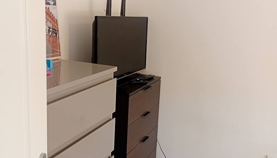 Simon's room