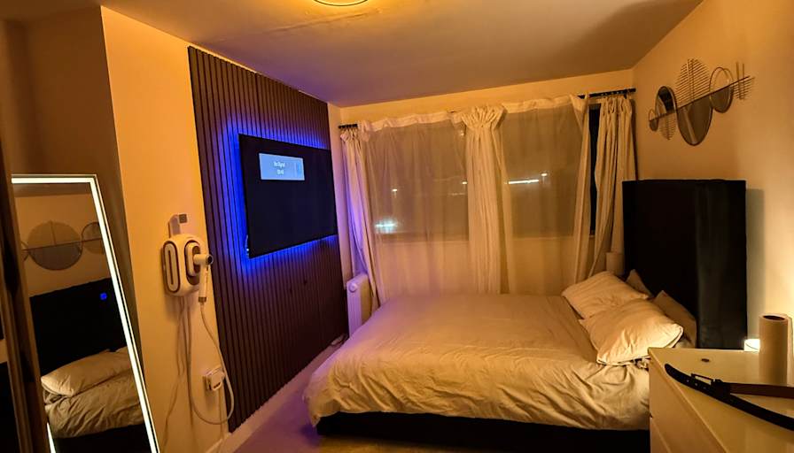 Shah's room