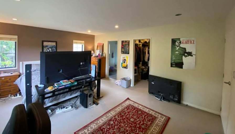 Zena's room