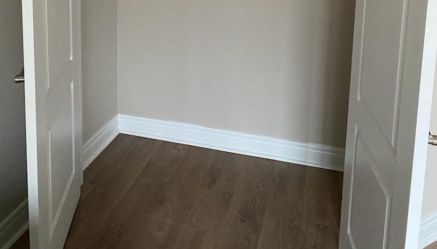 Mississauga ON's room