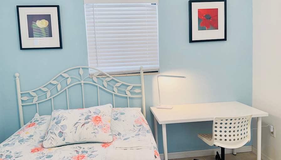 anna's room