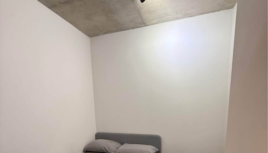 Onur's room