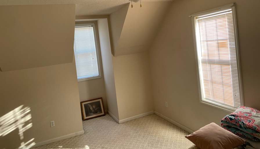 Cin's room
