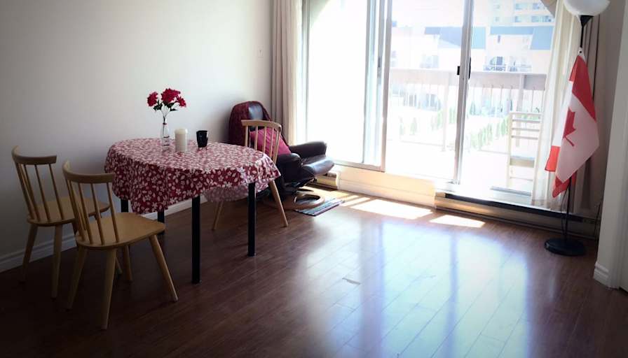 Weina's room
