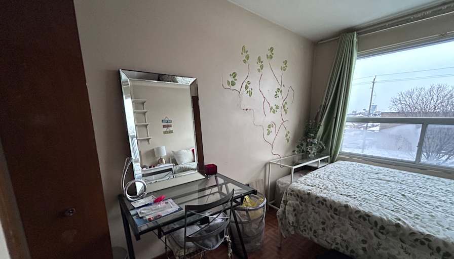 Adriana's room
