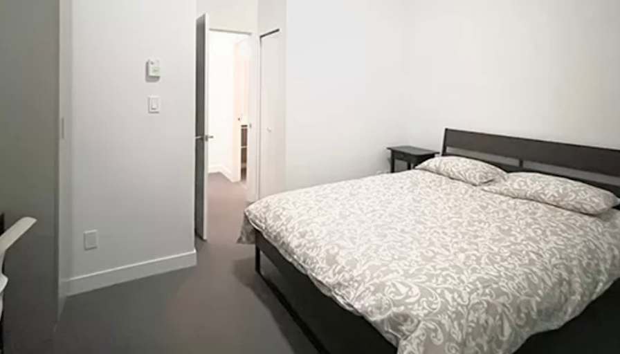 Kana's room