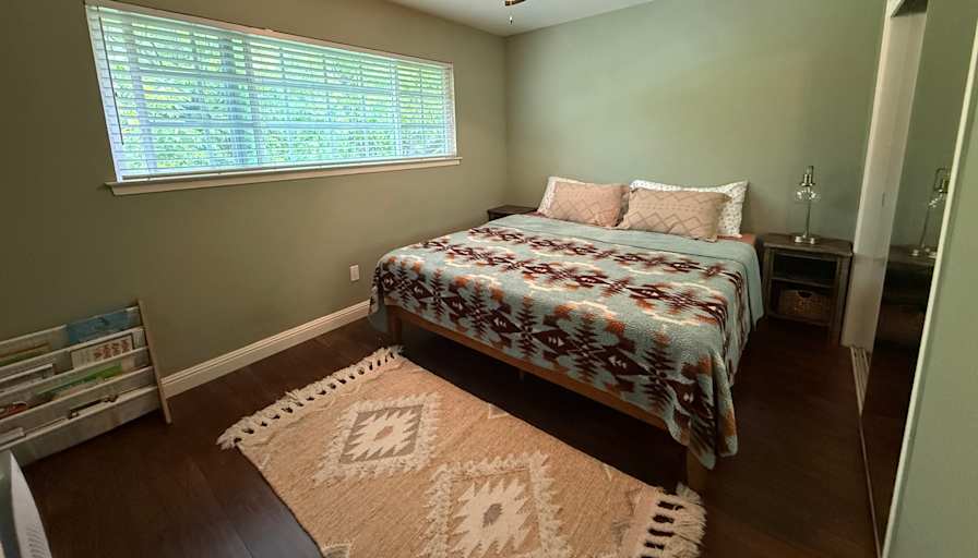 Lola's room