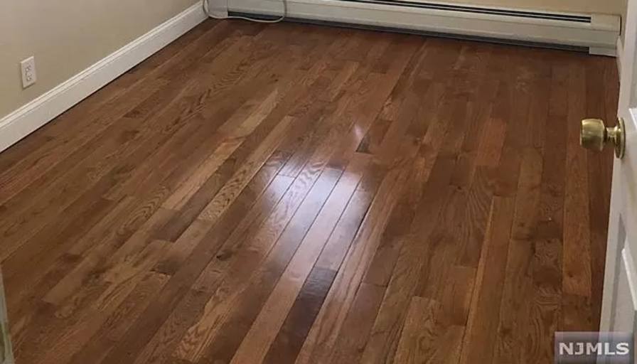 Caroline's room