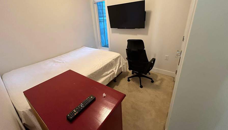 Hannah's room
