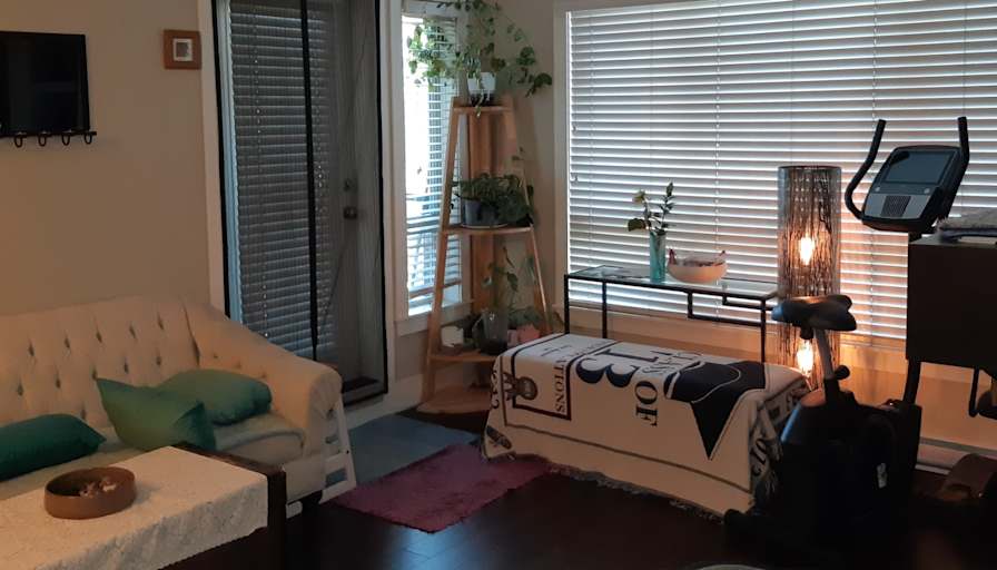 Culito de Rana's room