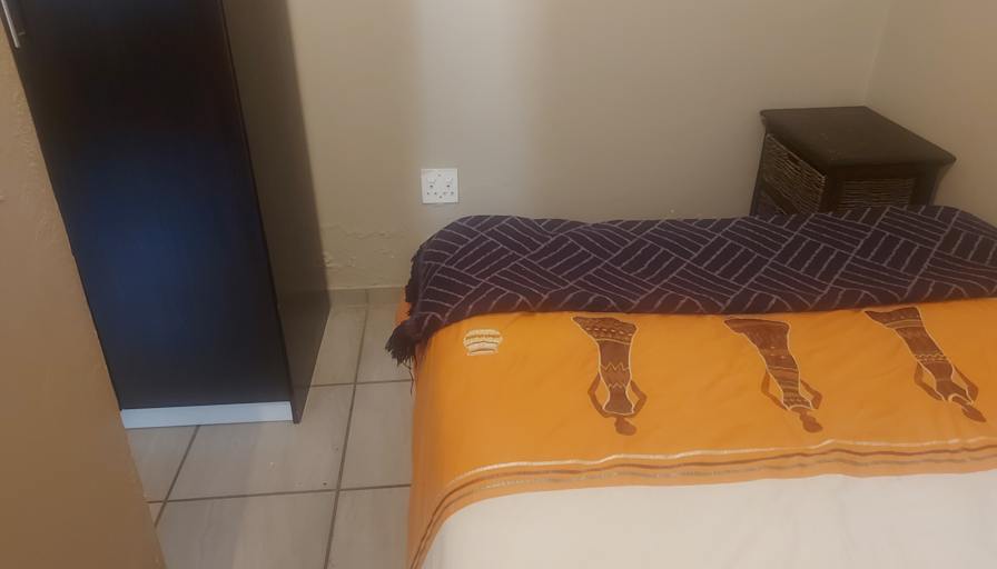 Kalayvani's room