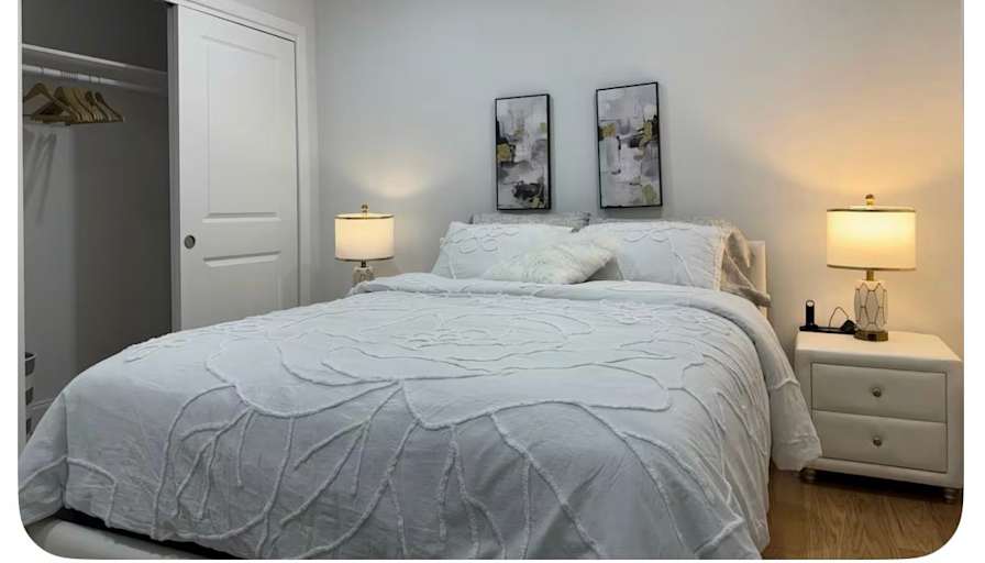 JORGE's room