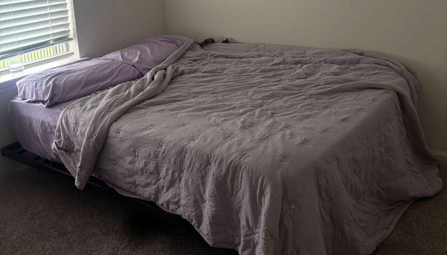 valeria's room