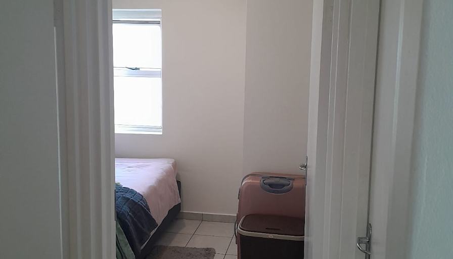 Xoli's room