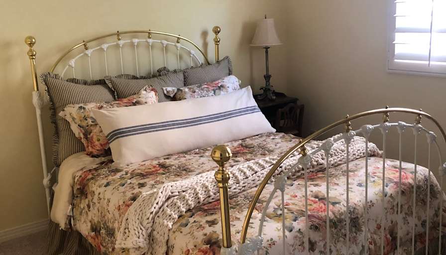 Donna's room