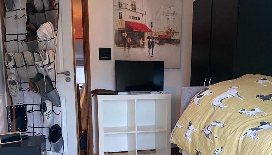 Anne's room