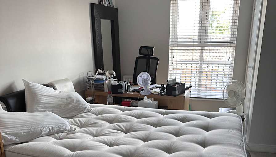 Sunny's room