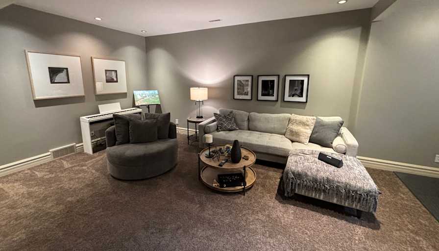 Jay's room