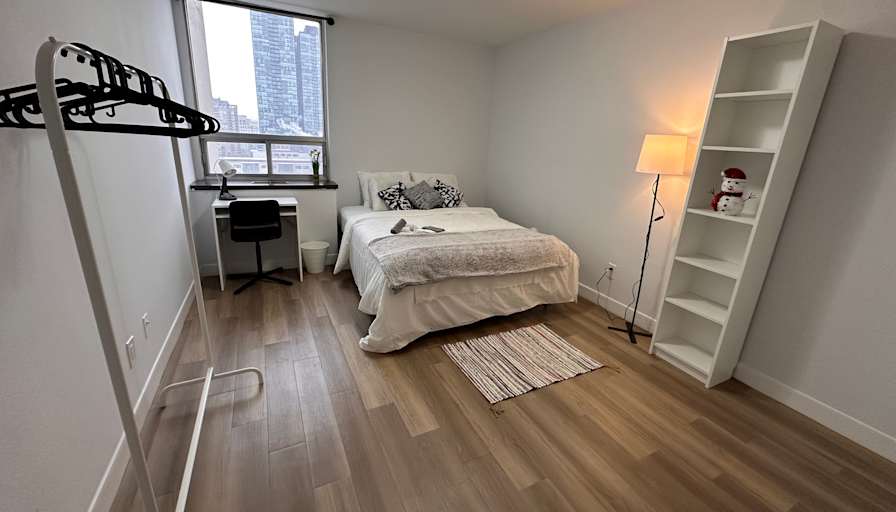 Housingfouryou's room