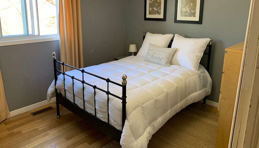 Nick Sarkovski's room