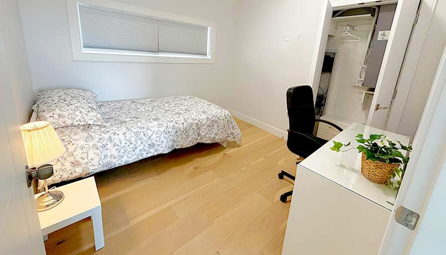 Shahram's room