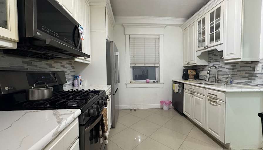 Grp two six ListMgr's room